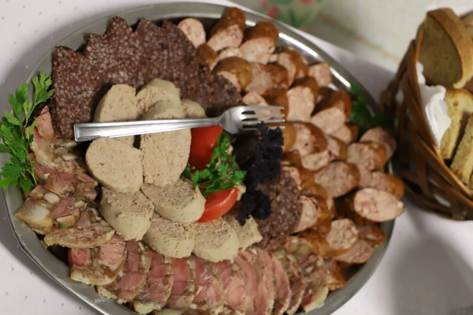 "Swojskie wyroby" tematem kolejnych warsztatów kulinarnych KGW - zdjęcie 13