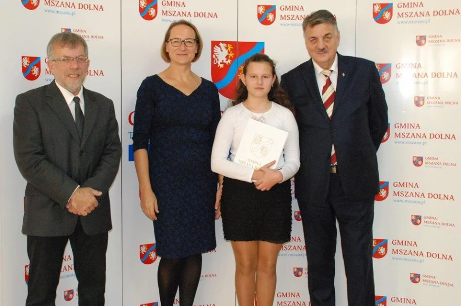 Najzdolniejsi uczniowie otrzymali stypendia - zdjęcie 12