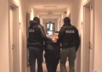 26-latek przestrzelił szyby na ulicy Krakowskiej. Jest już w rękach policji - zdjęcie główne