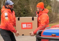 „Jako społeczeństwo nie powinniśmy dopuszczać do tego, żeby ludzie żyli poniżej poziomu godności” - zdjęcie główne