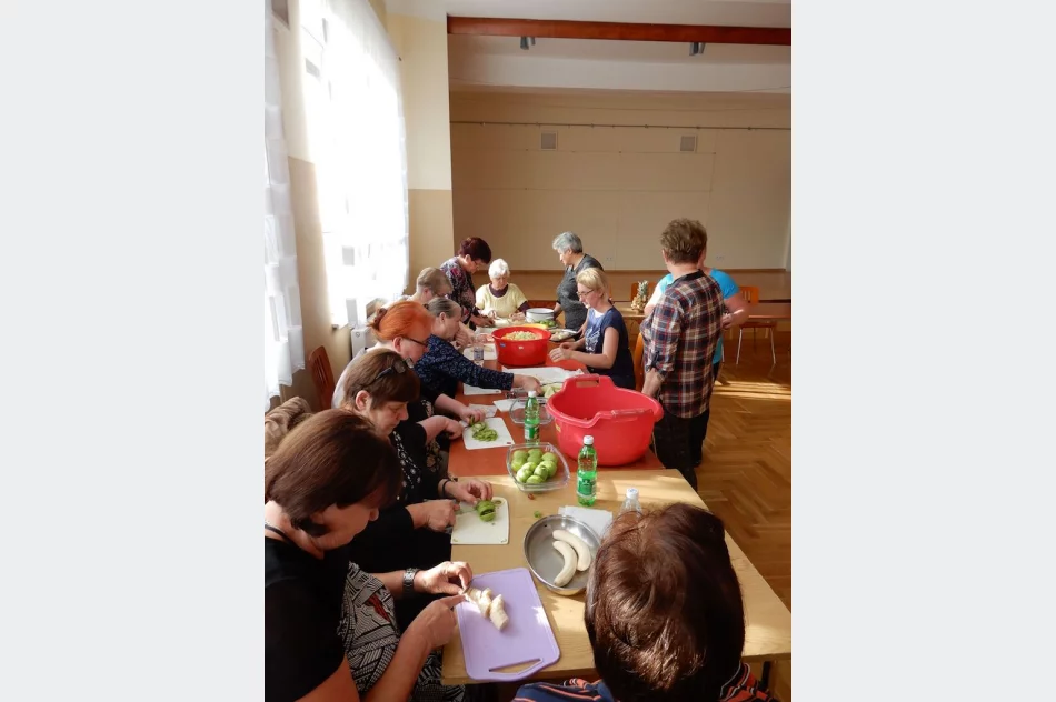 „Owocowy raj” w bibliotece dla 48 dzieci - zdjęcie 3