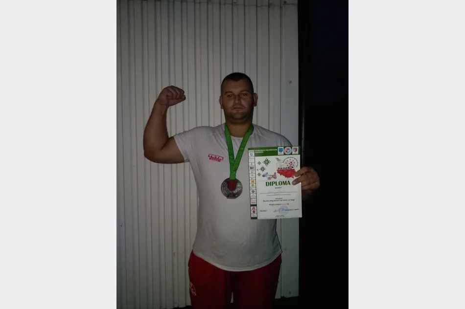 Brąz dla Limanowianina w Mistrzostwach Świata w Mas-Wrestlingu - zobacz walkę! - zdjęcie 3