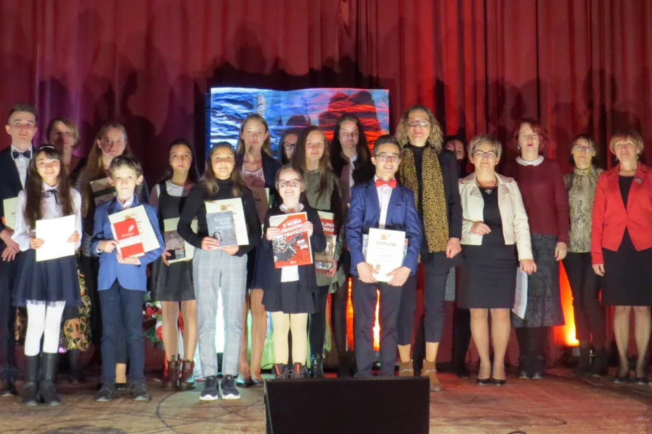 Konkurs Poezji i Pieśni Patriotycznej za nami ! - zdjęcie 3