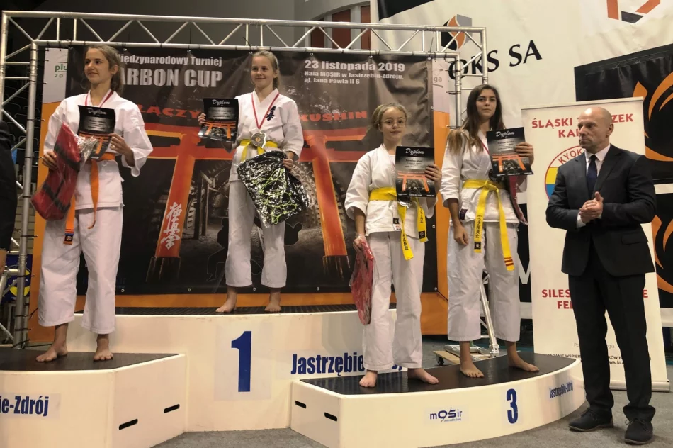 8 medali karateków na międzynarodowym turnieju w Jastrzębiu Zdroju   - zdjęcie 2