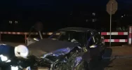 Czołowe zderzenie aut, jedna osoba poszkodowana - zdjęcie 2
