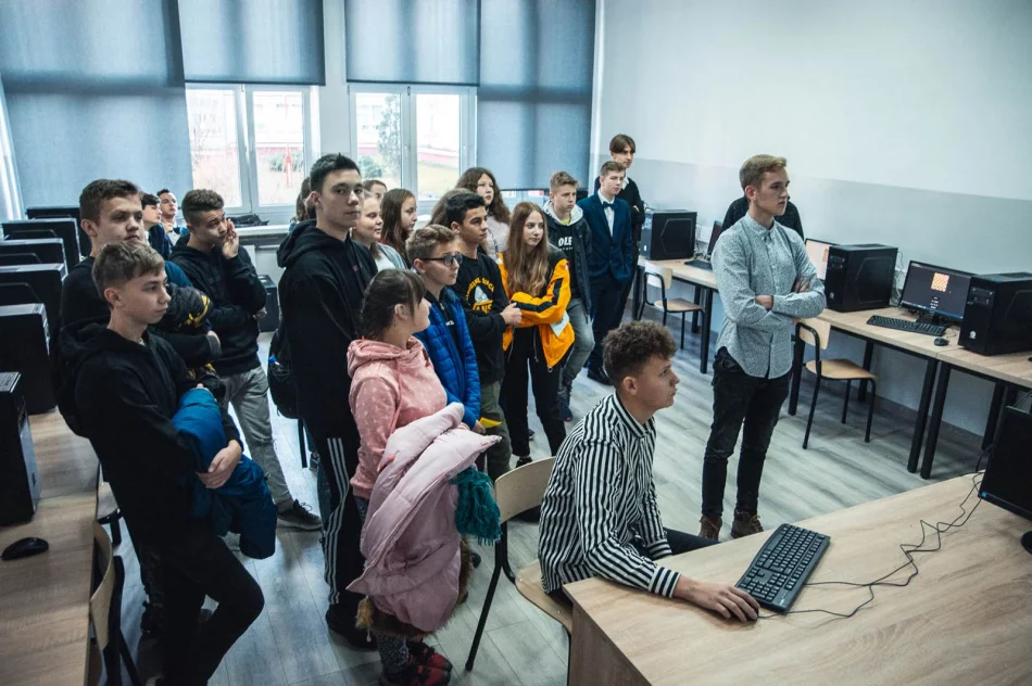 Blisko 800 uczniów poznało ofertę okolicznych szkół - zdjęcie 3