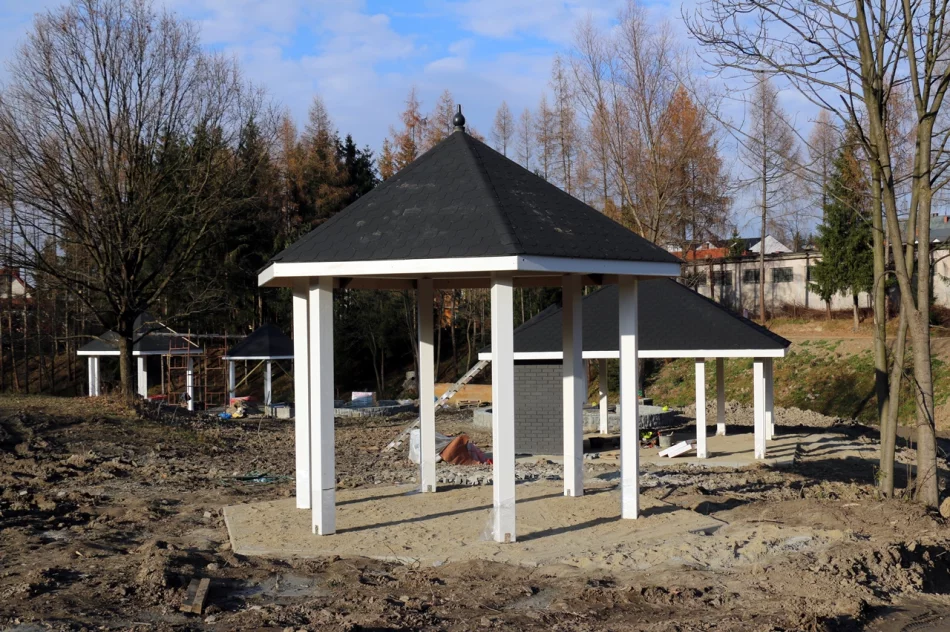 INWESTYCJE CHODZĄ PARAMI, A NAWET TRÓJKAMI - zdjęcie 4