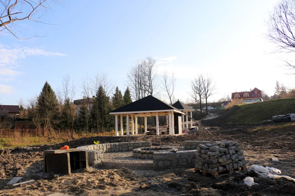 INWESTYCJE CHODZĄ PARAMI, A NAWET TRÓJKAMI - zdjęcie 17