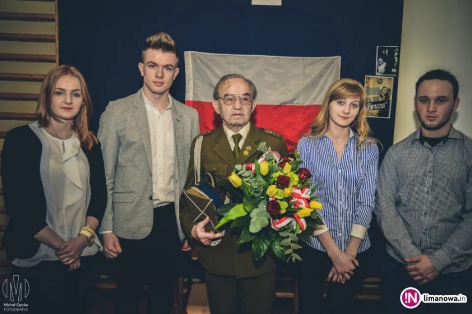 Żołnierz Niezłomny gościł w murach szkoły - zdjęcie 2