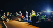 Fiat wypadł z jezdni i dachował - zdjęcie 5