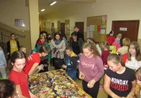 AKCJA CHARYTATYWNA "Dobro zawsze wraca" w Szkole Podstawowej Nr 1 w Starej Wsi - zdjęcie główne