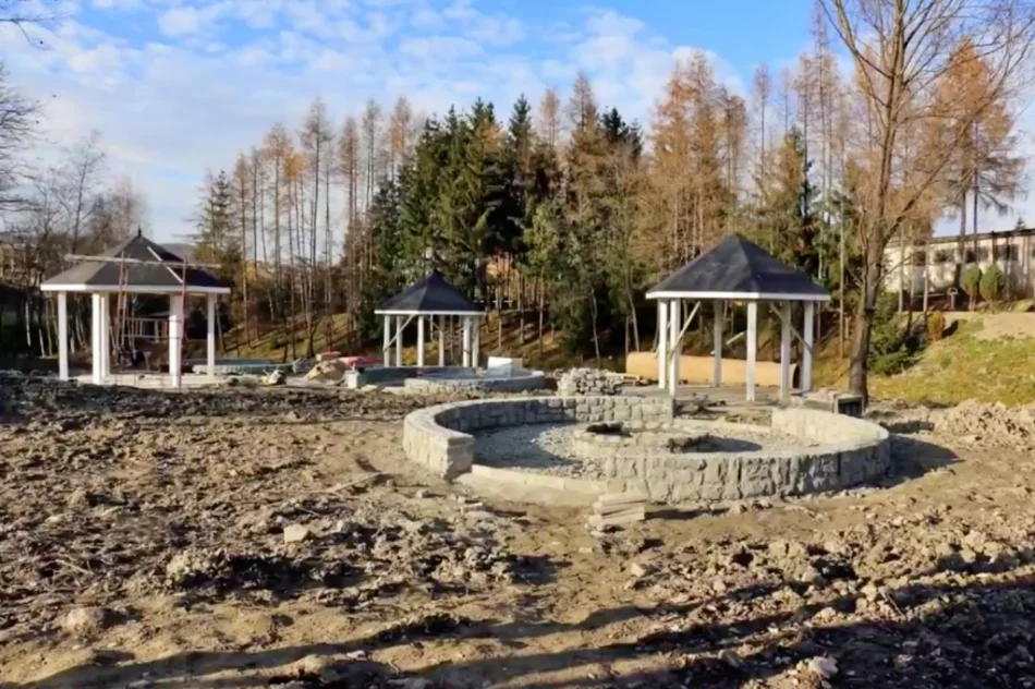 W parku powstają atrakcje - pumptrack, siłownie i miejsca biwakowe - zdjęcie 3