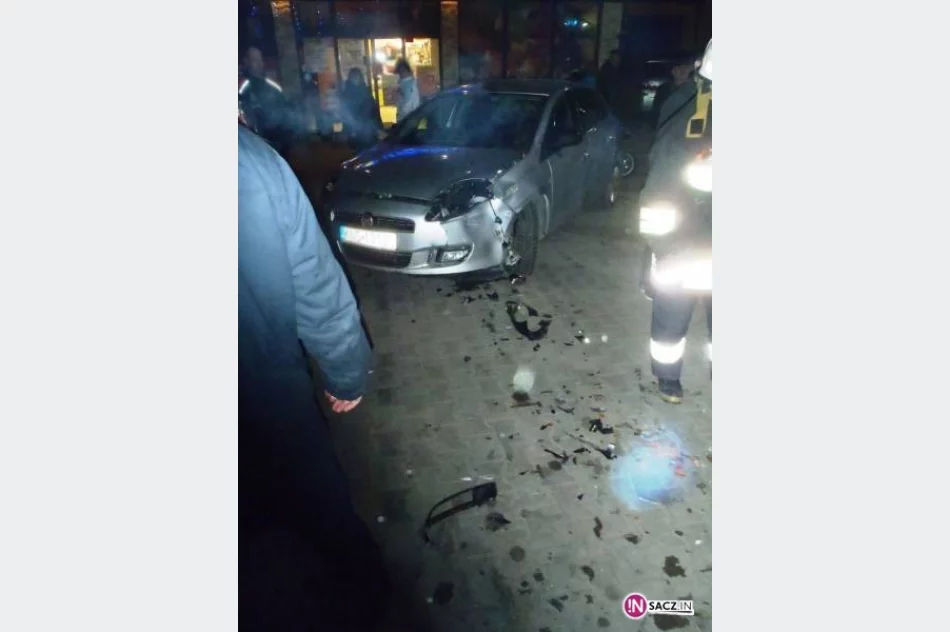 Świniarsko: zderzenie samochodów na parkingu - zdjęcie 2