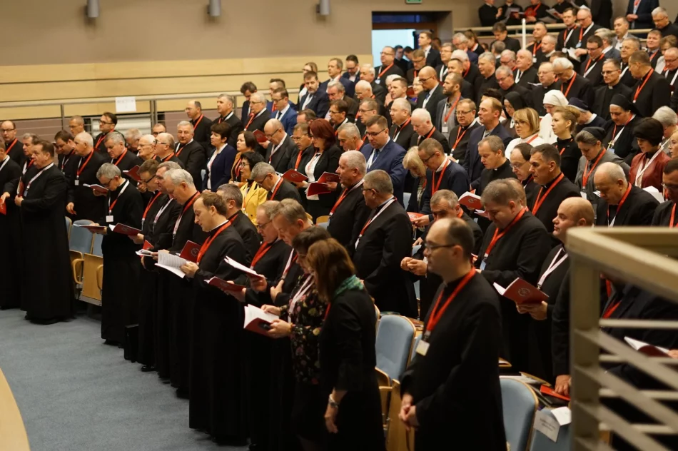 Dokument o katechizacji w diecezji tarnowskiej przyjęty przez V Synod Diecezji Tarnowskiej - zdjęcie 3