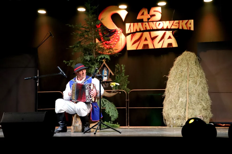 Gminni artyści zaprezentowali się na LIMANOWSKIEJ SŁAZIE - zdjęcie 4