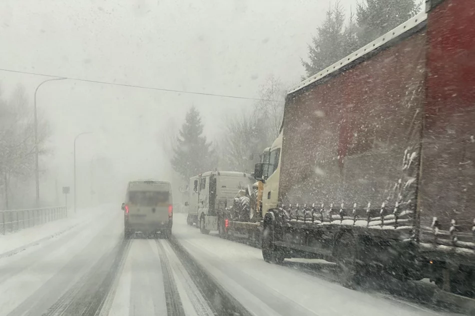 Zima na drogach: trudne warunki i kilka kolizji - zdjęcie 5