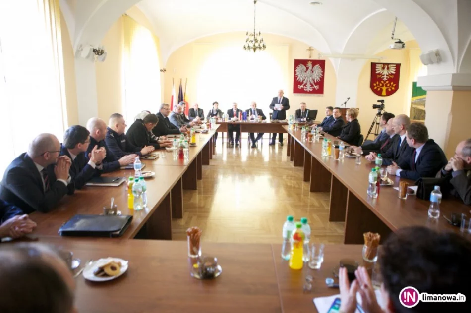 Wojewoda w Limanowej: będzie służył, upominał i karał - zdjęcie 2