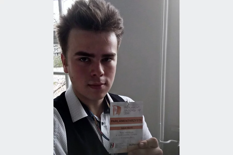 Jakub Marek w Parlamencie Młodych - zdjęcie 3