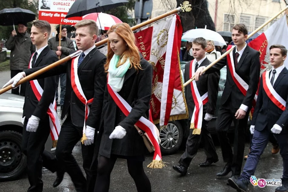 Uczcili Żołnierzy Wyklętych. Uroczystości, marsz i apel - zdjęcie 2