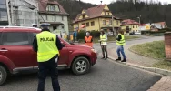 Policjanci sprawdzali trzeźwość, uczniowie pouczali kierowców - zdjęcie 5