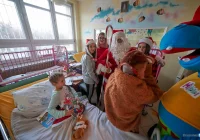 Kupcy uprzyjemnili małym pacjentom pobyt w szpitalu - zdjęcie główne
