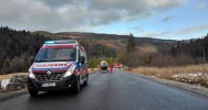 Śmigłowiec LPR wylądował na drodze i zabrał do szpitala nieprzytomnego 42-latka - zdjęcie 2