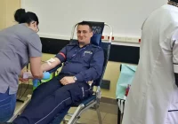 Policjanci zapraszają na zbiórkę krwi - zdjęcie główne