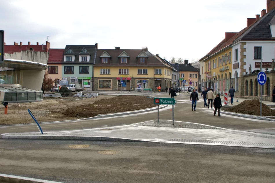 Jutro komisja ma dokonać odbioru. GDDKiA zakłada wznowienie ruchu w Rynku w godzinach popołudniowych - zdjęcie 2