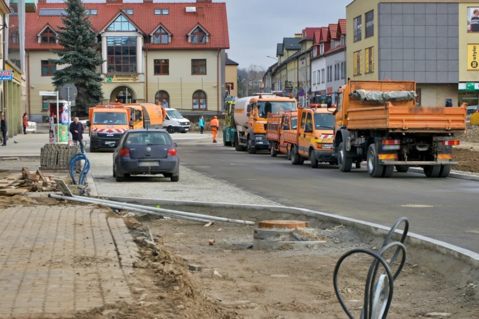 Jutro komisja ma dokonać odbioru. GDDKiA zakłada wznowienie ruchu w Rynku w godzinach popołudniowych - zdjęcie 3