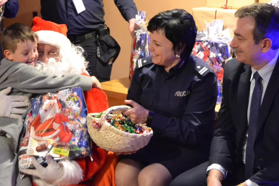 Sprawili wielką radość dzieciom - zdjęcie 4