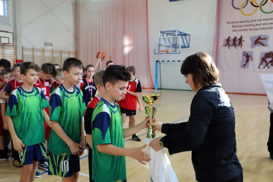 Mistrzostwa Gminy w Piłce Koszykowej Dzieci   - zdjęcie 9