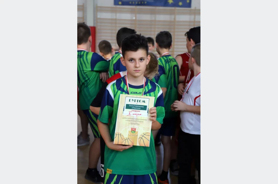 Mistrzostwa Gminy w Piłce Koszykowej Dzieci   - zdjęcie 11