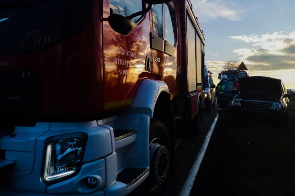 Dwie osoby, w tym dziecko, ucierpiały w wypadku - zdjęcie 3