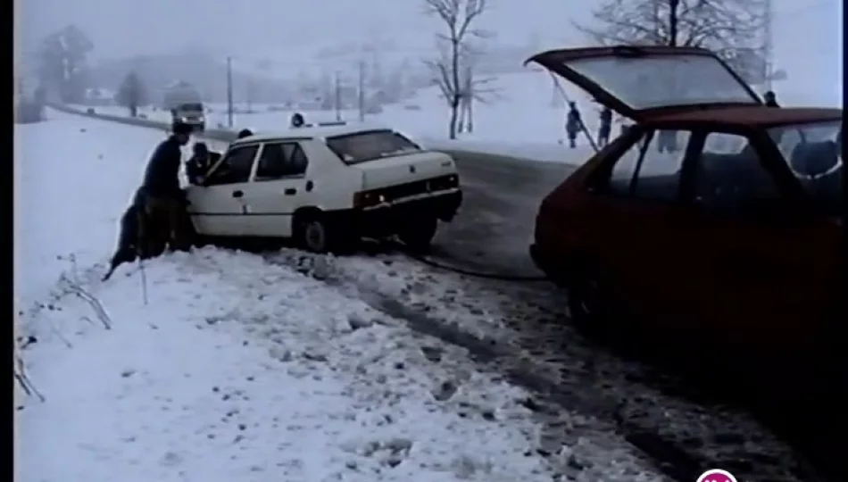 Zobacz, jak z zimą radzili sobie kierowcy w latach 90. (wideo) - zdjęcie 1