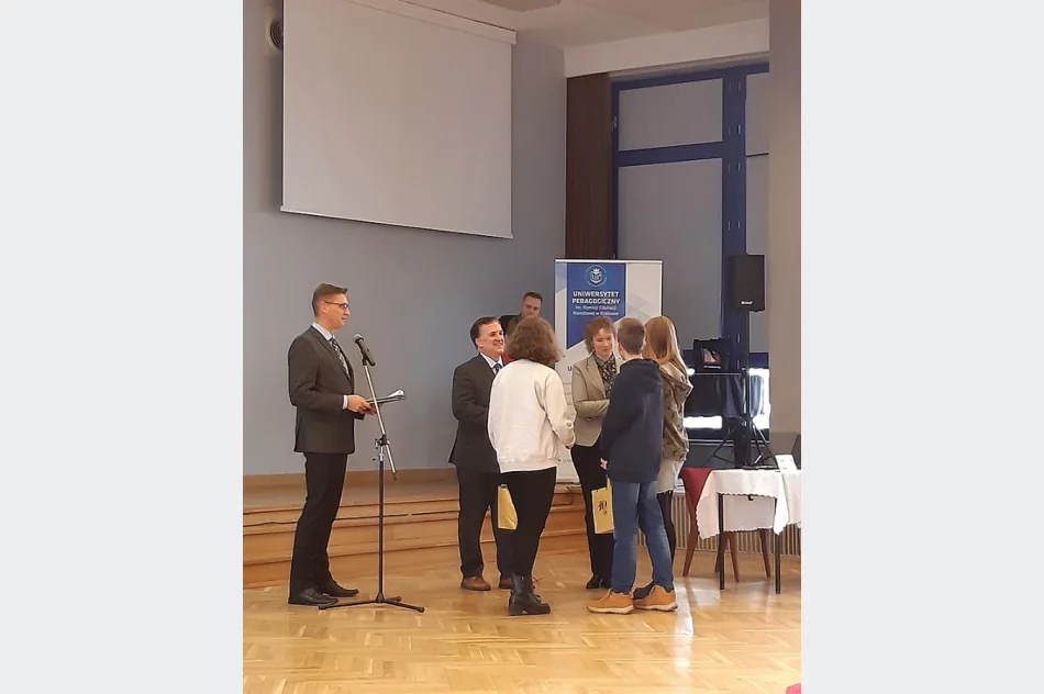 Wykazali się wiedzą o amerykańskiej historii, kulturze, geografii i polityce - zdjęcie 6