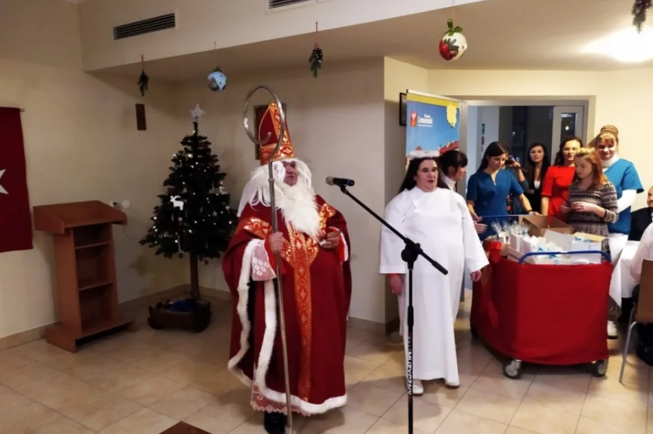 Jubileuszowy Opłatek Maltański w szczyrzyckim DPS - zdjęcie 8