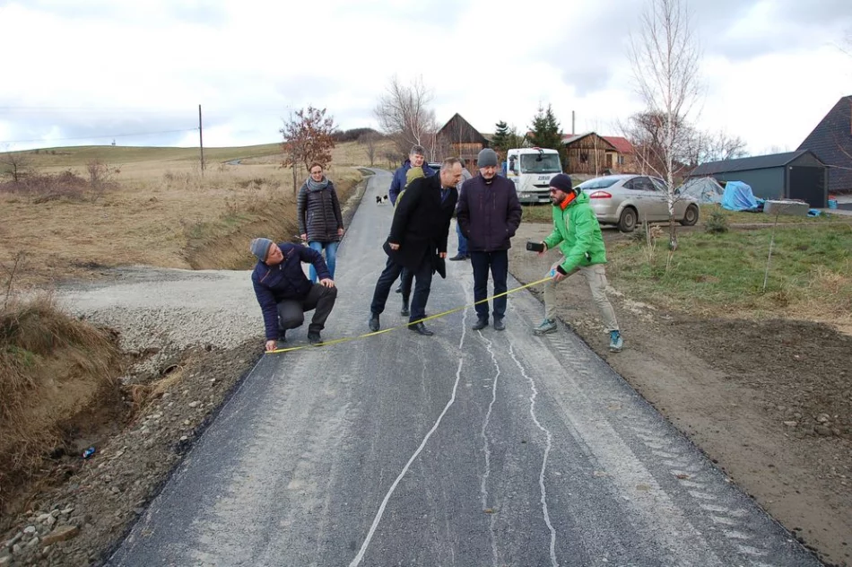 Odebrano drogę gminną w Kaninie i Pisarzowej - zdjęcie 16