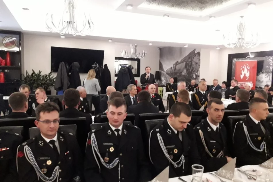 Strażacki opłatek dla funkcjonariuszy PSP i druhów OSP - zdjęcie 5