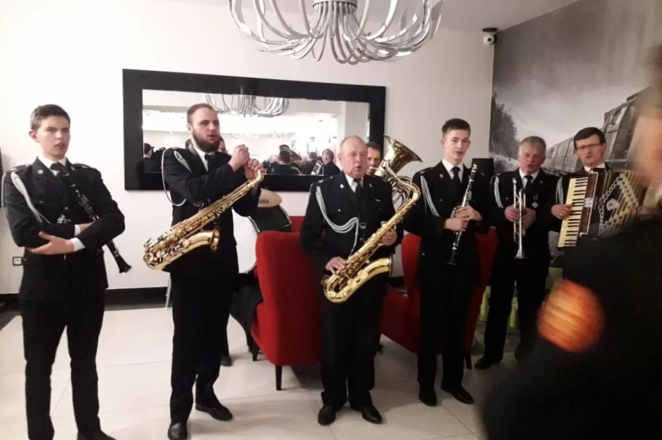 Strażacki opłatek dla funkcjonariuszy PSP i druhów OSP - zdjęcie 10