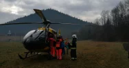 40-latek doznał obrażeń po upadku z wysokości. Zabrał go LPR - zdjęcie 3