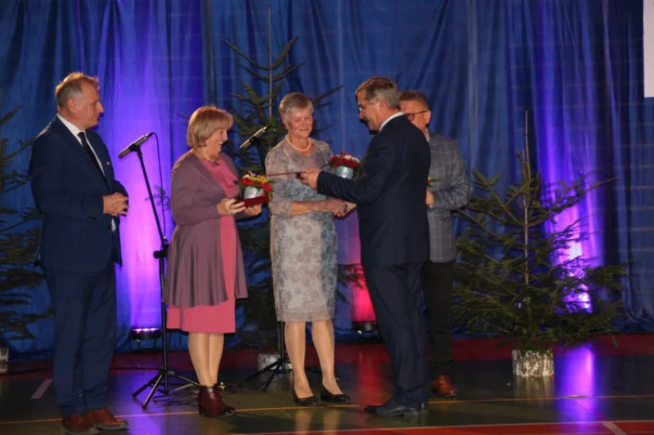 20 lat dziecięcego zespołu kultywującego lokalny folklor - zdjęcie 9