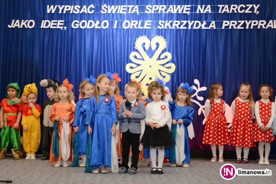 Szkoła ma nowy sztandar - zdjęcie 2