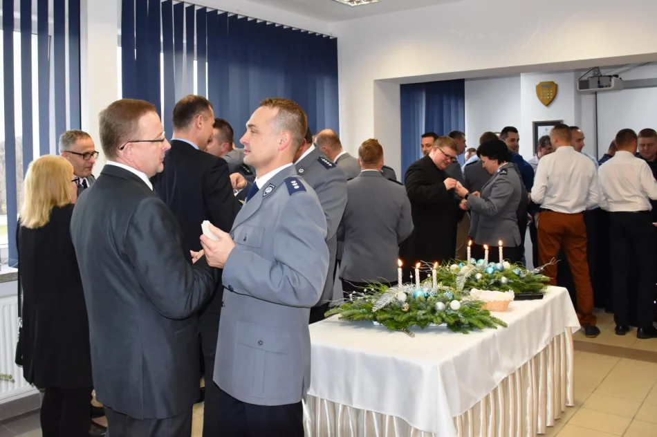 Policyjne spotkanie opłatkowe - zdjęcie 7