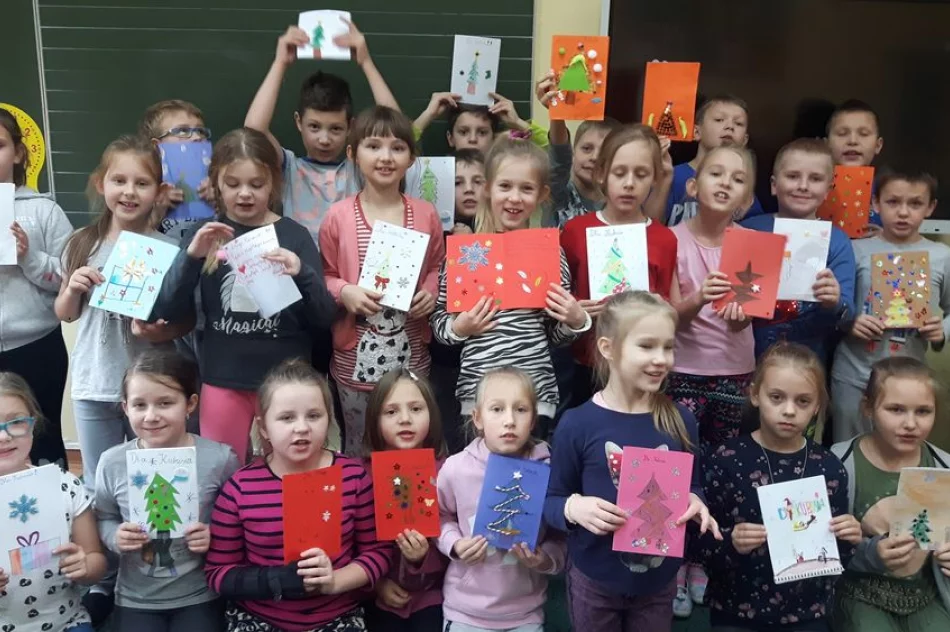 SP Nr 1 w Starej Wsi „RAZEM NA ŚWIĘTA” z Kubusiem Dąbrowskim - zdjęcie 5