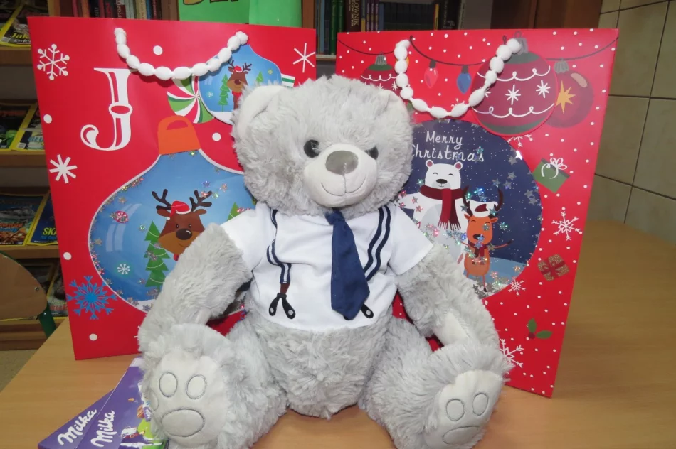 SP Nr 1 w Starej Wsi „RAZEM NA ŚWIĘTA” z Kubusiem Dąbrowskim - zdjęcie 16