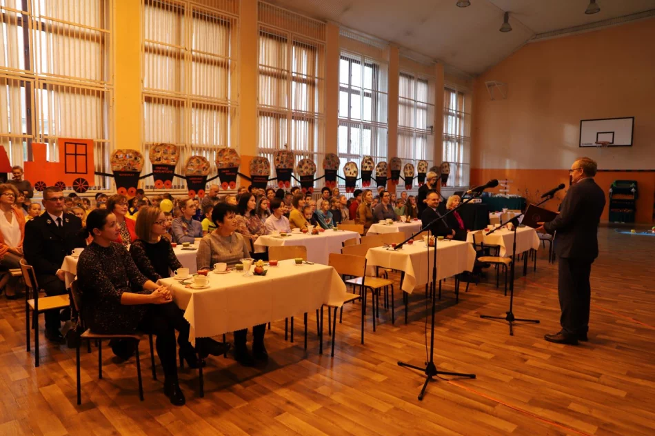 SP nr 2 w Starej Wsi w drodze do Krajowego Certyfikatu                                                                       SZKOŁY PROMUJĄCEJ ZDROWIE - zdjęcie 10