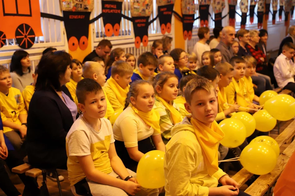 SP nr 2 w Starej Wsi w drodze do Krajowego Certyfikatu                                                                       SZKOŁY PROMUJĄCEJ ZDROWIE - zdjęcie 14