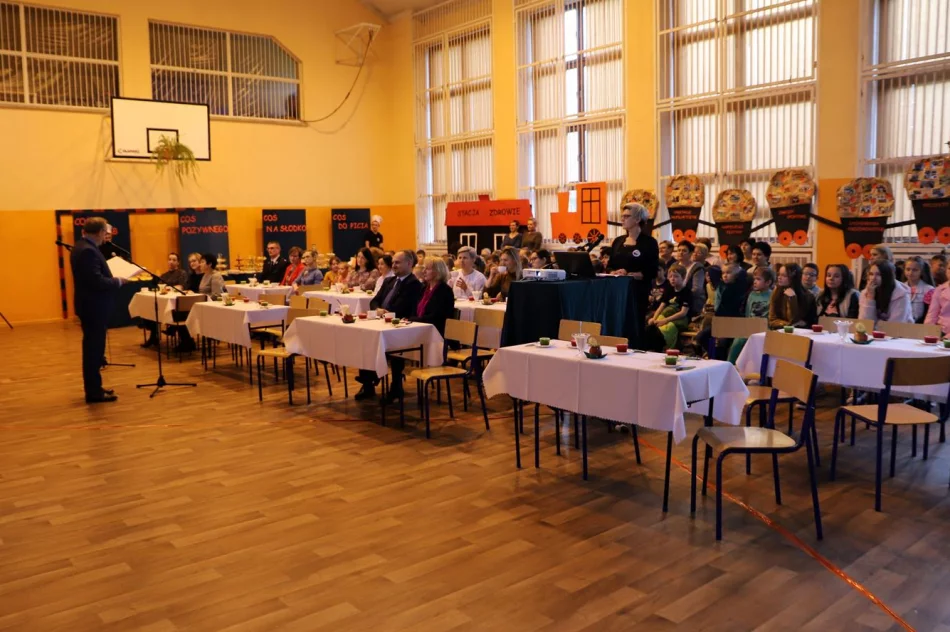 SP nr 2 w Starej Wsi w drodze do Krajowego Certyfikatu                                                                       SZKOŁY PROMUJĄCEJ ZDROWIE - zdjęcie 18