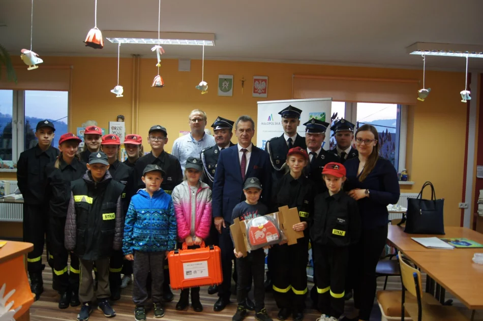 LGD przekazało 8 defibrylatorów ratujących życie! - zdjęcie 5