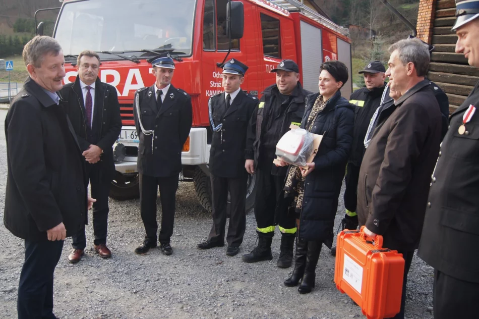 LGD przekazało 8 defibrylatorów ratujących życie! - zdjęcie 6